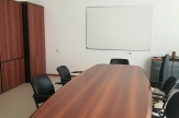 Обзаведен офис  под наем с центъра на Благоевград